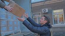 Елена Север, Юрий и Владимир Киселевы привезли гуманитарную помощь в Луганск и Донецк