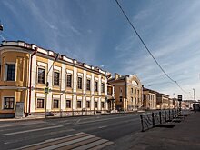 Бэк-офис "Открытия" у Кремля выкупил с премией казанский ювелир