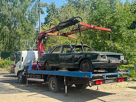 Брошенный автомобиль перемещен с улицы Онежской в Пензе на спецстоянку