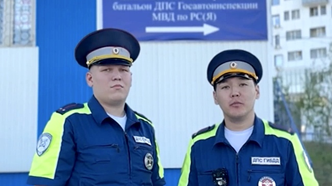 Колокольцев наградил полицейских, спасших людей на болоте и при пожаре