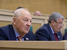 Сенатор Россель предложил судить ВОЗ за развертывание «биологической войны»