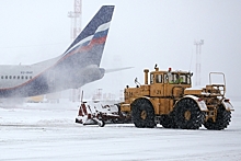 Аэропорт Краснодара вновь закрылся из-за сильного снегопада