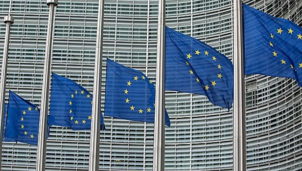 Совет ЕС предложил направить четыре млрд евро на решение проблем миграции