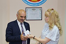 Кандидатам в депутаты Государственной Думы вручили удостоверения