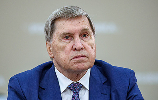 Ушаков: Россия и США ведут контакты по мирному плану
