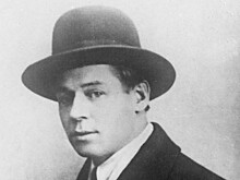 Яков Блюмкин: почему его считали убийцей Есенина