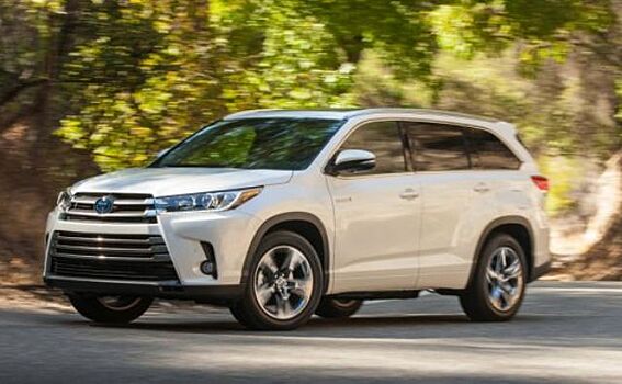В России начались продажи обновленного Toyota Highlander