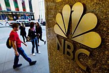 NBC уволил ведущего за домогательства