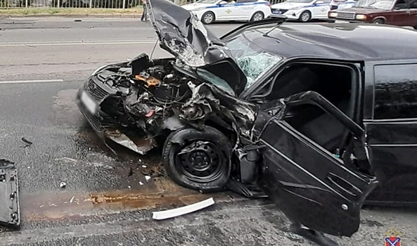 Появилось видео массовой автоаварии в Волгограде