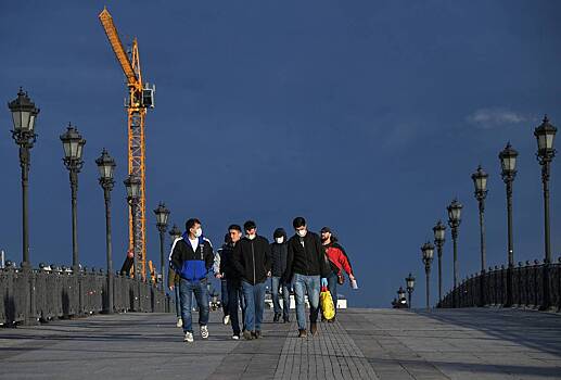 В России призвали бороться за приезд мигрантов в страну