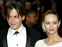 Сын Деппа и Паради серьезно заболел