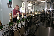 Шипучая энергия: как Нижегородский завод шампанских вин отстаивал свои права в 90-е