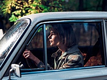 У шпионского сериала «ГДР» появились трейлер и постер