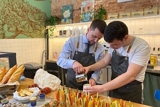 Первое на юге России инклюзивное кафе открылось в донской столице