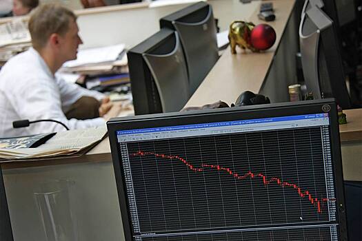 Российский фондовый рынок упал до минимума