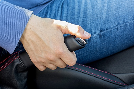 В ГАИ опровергли слухи о планах изменить правила остановки и стоянки