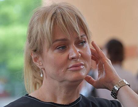 Анна Михалкова призналась, что мама критикует ее фото