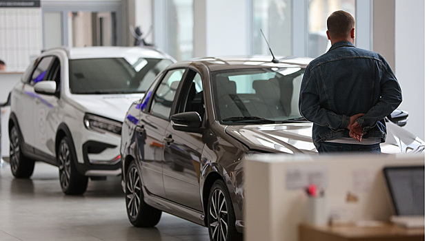 Путин подписал закон о десятикратном повышении штрафов продавцов автомобилей