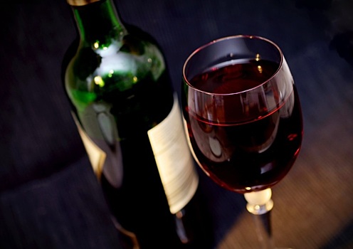 Поставщики заявили о росте стоимости вина до 25% в 2022 году