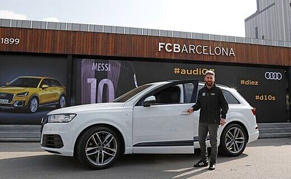 Audi требует у "Барселоны" вернуть спонсорские автомобили