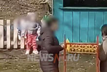 В Поволжье родители пожаловались на педагога, подвесившего ребенка на забор