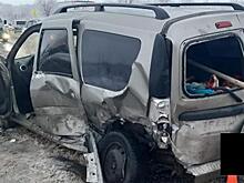 Водитель Lada Largus  проигнорировал знак "Обгон запрещен" и оказался в больнице