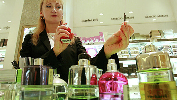 Эксперт: замещение импортного сырья для парфюмерии может занять до 10 лет