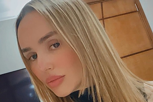 Блогершу и ее 15-летнюю дочь нашли мертвыми в их квартире