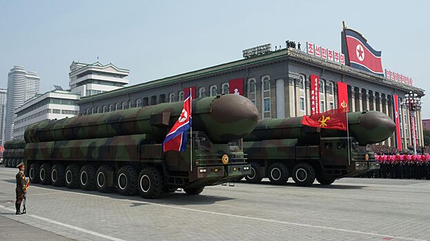 «Рёнхап»: КНДР выпустила около 200 снарядов в сторону островов Южной Кореи