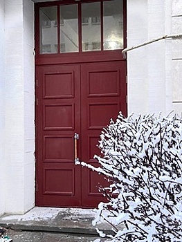«Двери должны стать изюминкой»: в Центральном районе в домах установят исторические реплики