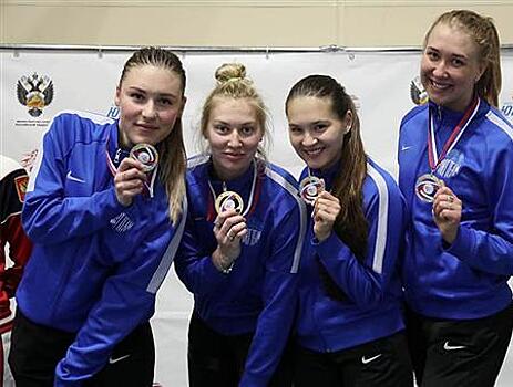 Сборная Самарской области впервые взяла золота чемпионата России по фехтованию