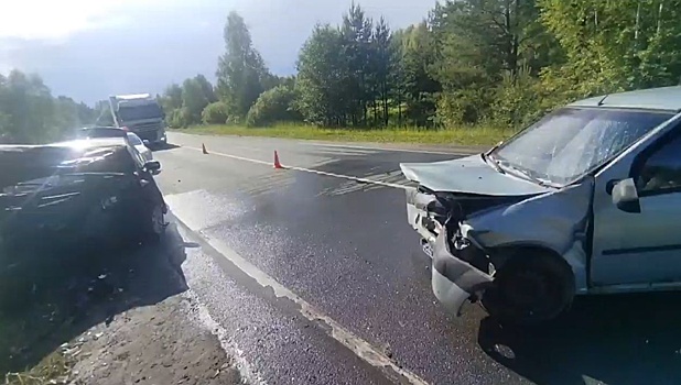 Три человека пострадали в жестком ДТП с легковушками в Нижегородской области