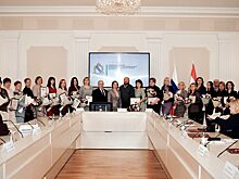 В Курске чествовали сотрудников органов ЗАГС региона