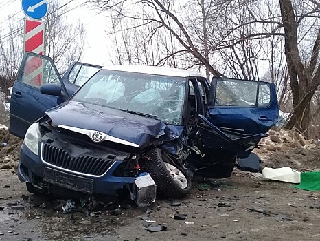 В Тверской области разыскивают свидетелей аварии, в которой погибли два человека