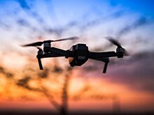 Видео: БМП раздавила легковушку в Беларуси