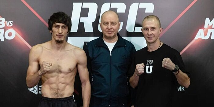 Заур Абдуллаев победил Романа Андреева на боксерском турнире в Челябинске