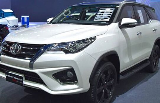 Представлен модернизированный Toyota Fortuner TRD Sportivo
