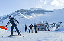 Российские школьники едут в Шахдаг кататься на сноубордах