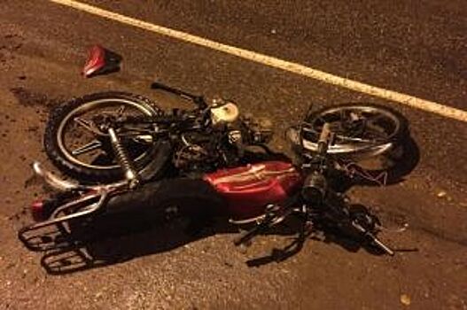 В Каневском районе в ДТП пострадал водитель мопеда без прав