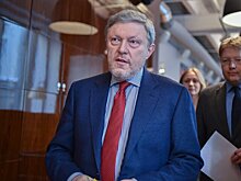 В пресс-службе "Яблока" сообщили, что Явлинский вернулся в Москву