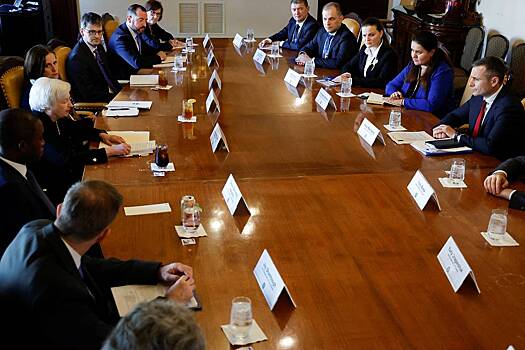 США обязали свои компании просить разрешения на продажу активов в России