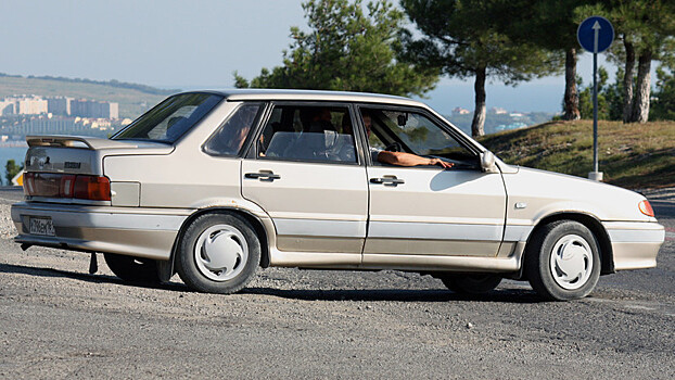 Названы самые популярные подержанные автомобили в России с начала года