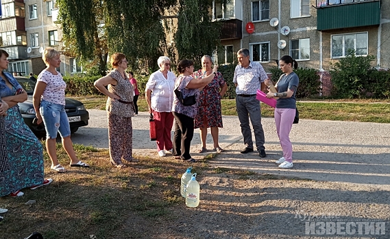 «Мы платим за помои». Жители посёлка Солнечный Курской области получают воду 6 часов в сутки (видео)