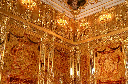 Янтарная комната: зловещая тайна пропавшего сокровища России