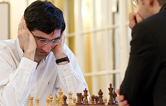 Крамник обыграл Ананда в Ставангере