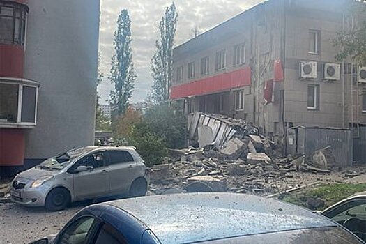 Власти заявили об отсутствии пострадавших после повреждения дома в Белгороде