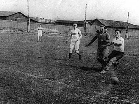 В блокадном Ленинграде прошли два футбольных матча, а не один