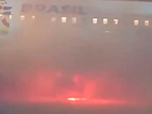 В аэропорту Бразилии погрузчик едва не поджег пассажирский самолет