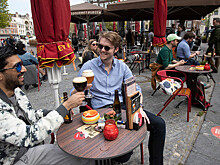 Медики опасаются роста заболеваемости из-за ослабления ограничений в Европе