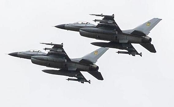 «Пощады не ждите»: Мария Захарова посоветовала сбитым голландским и американским летчикам в плен не попадать